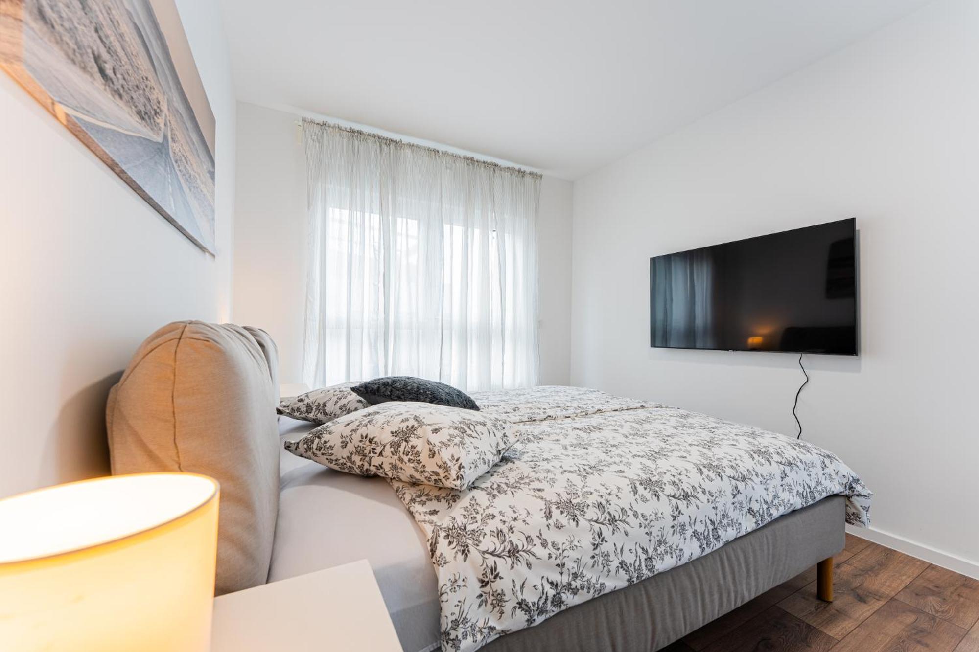 Flex Selfcheckins 100 - Zagreb - 2 Bedrooms - Parking - Loggia Velika Mlaka Екстериор снимка